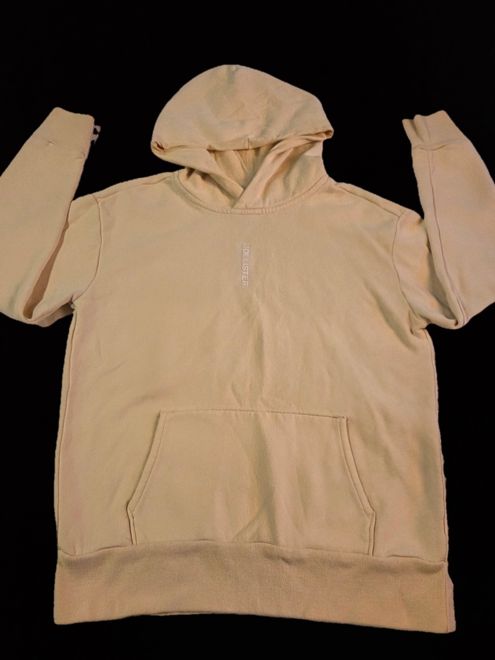 Hollister Light Yellow Women's Pullover Hoodie with Kangaroo Pocket